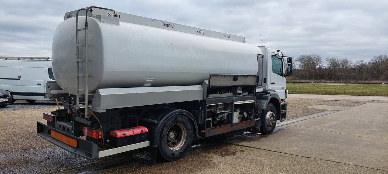 Kamion cisterna MERCEDES: slika 8