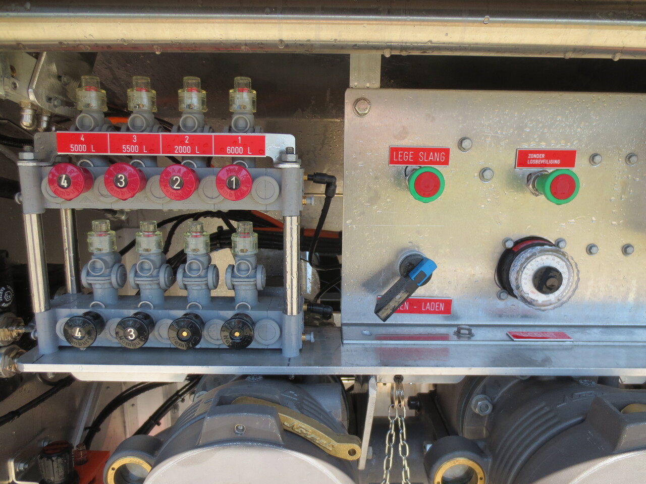 SCANIA G370 - Kamion cisterna: slika 2 SCANIA G370 - Kamion cisterna: slika 2