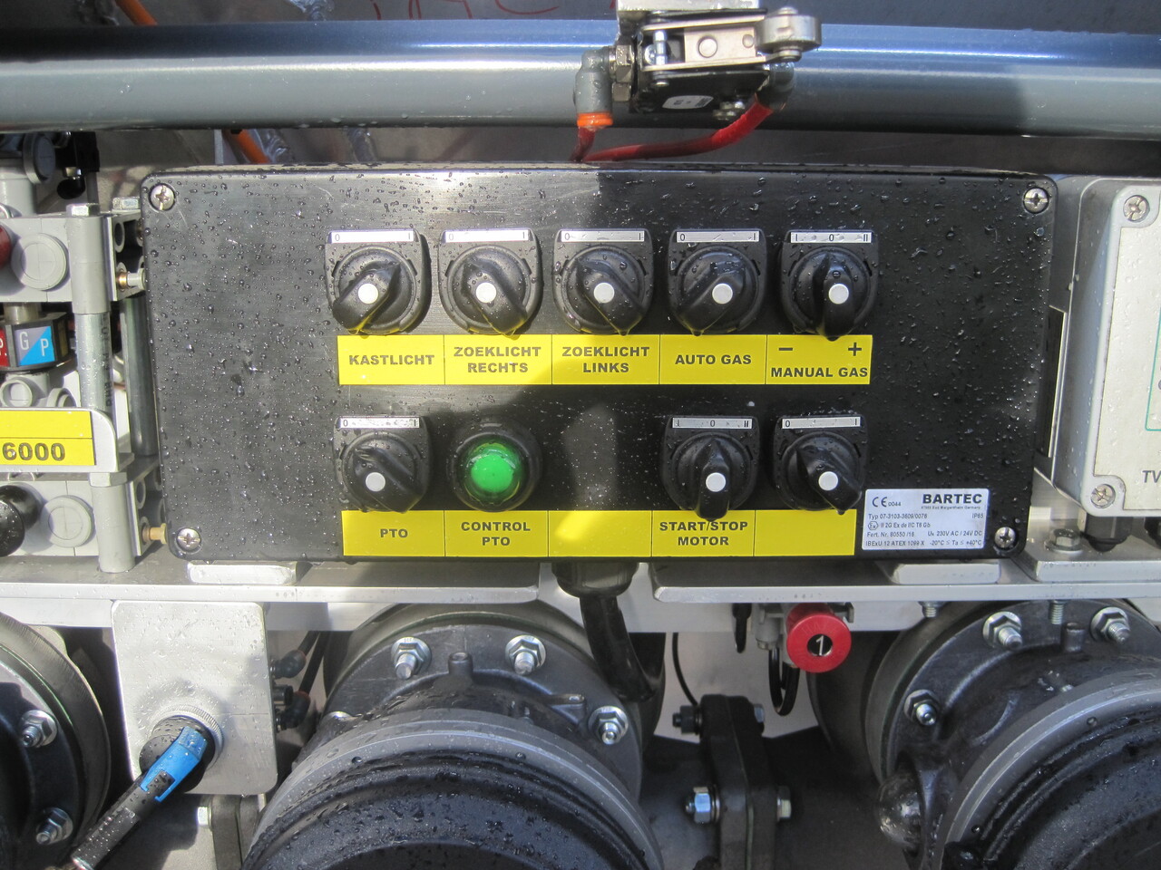 SCANIA G370 - Kamion cisterna: slika 3 SCANIA G370 - Kamion cisterna: slika 3