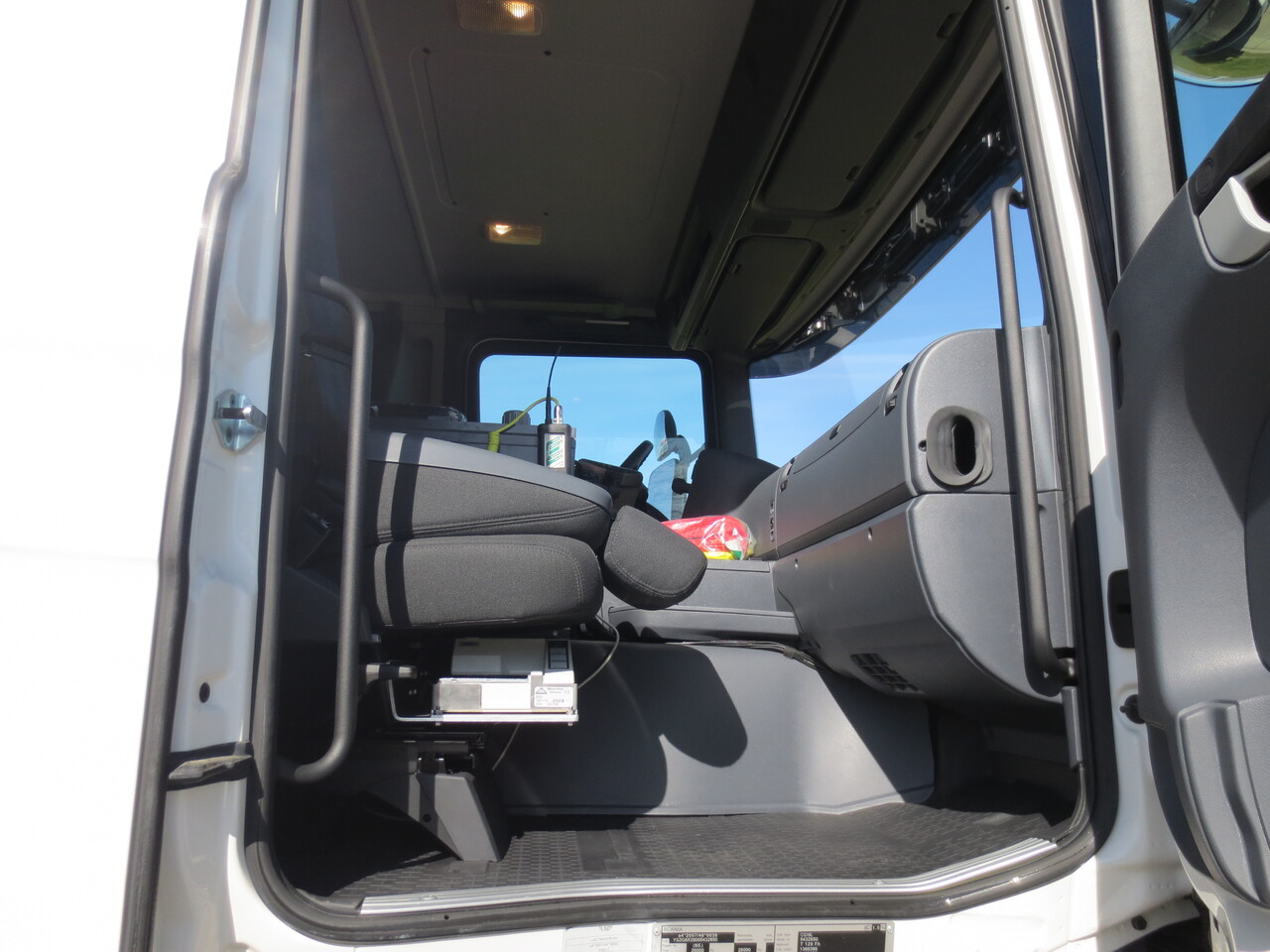 SCANIA G410 - Kamion cisterna: slika 4 SCANIA G410 - Kamion cisterna: slika 4