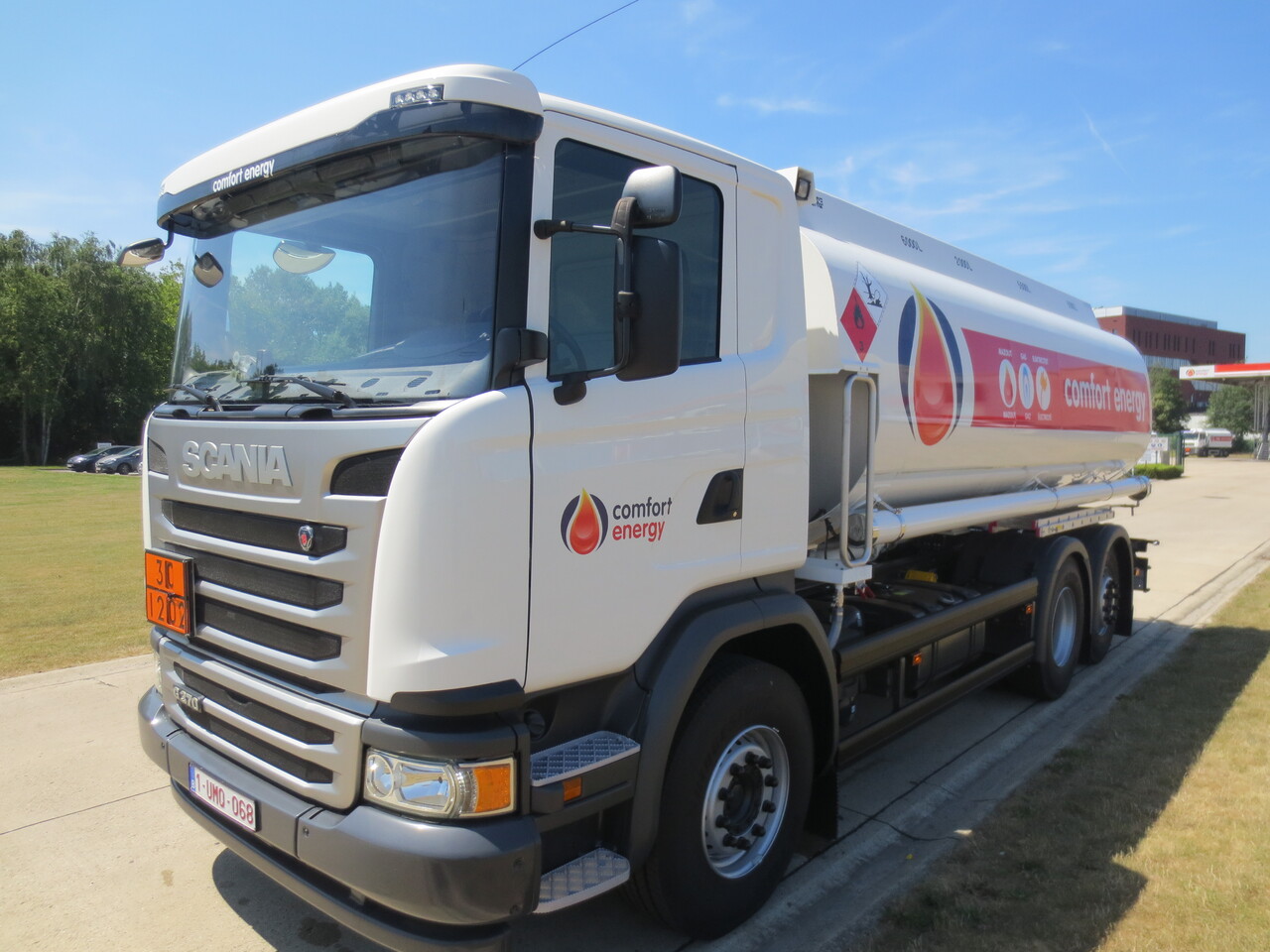 Scania G370 - Kamion cisterna: slika 1 Scania G370 - Kamion cisterna: slika 1