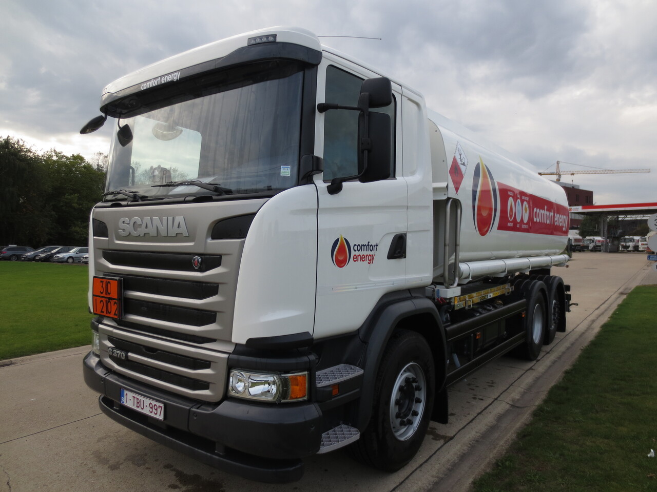Scania G370 - Kamion cisterna: slika 1 Scania G370 - Kamion cisterna: slika 1