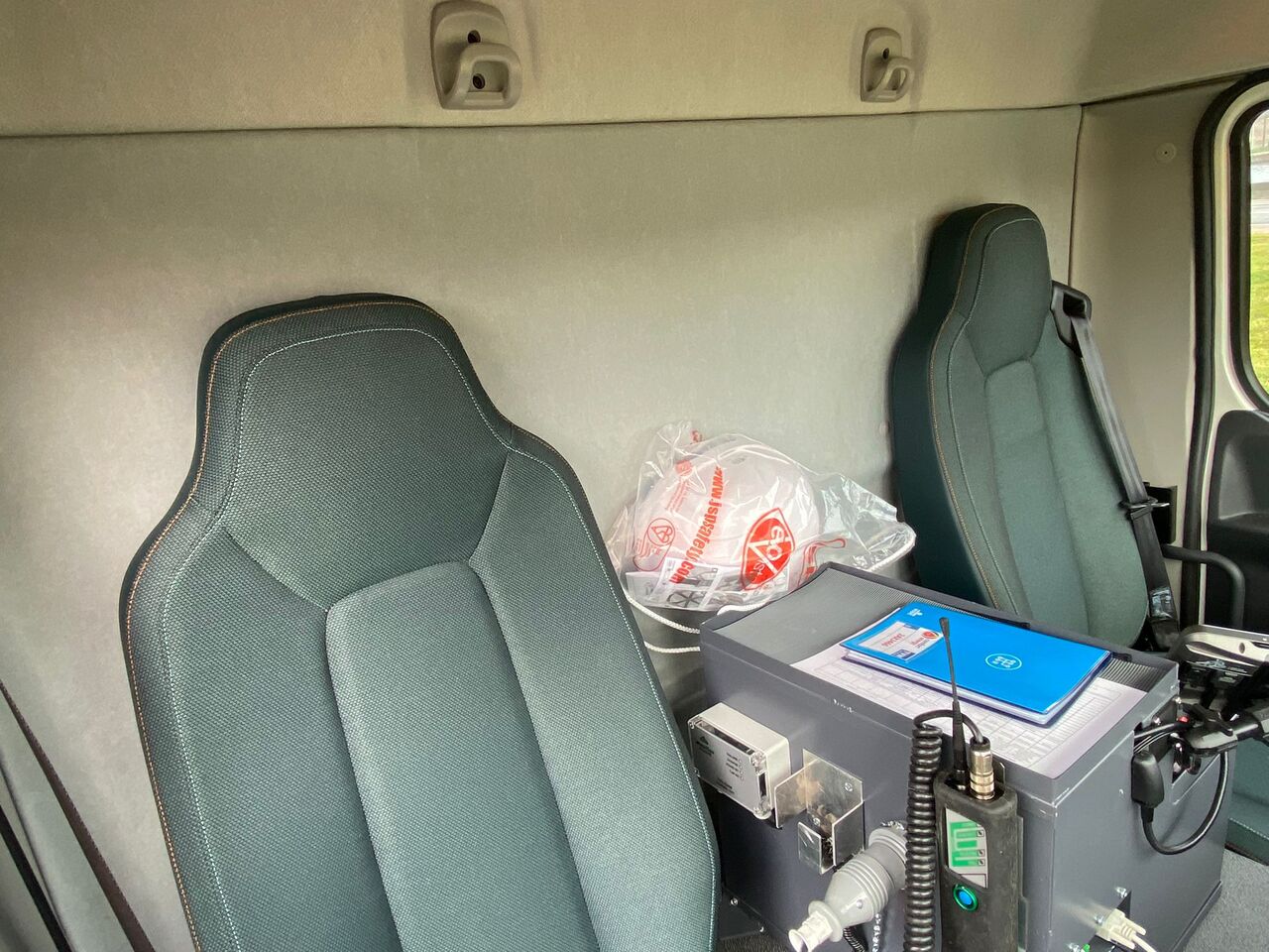 VOLVO FL - Kamion cisterna: slika 4 VOLVO FL - Kamion cisterna: slika 4