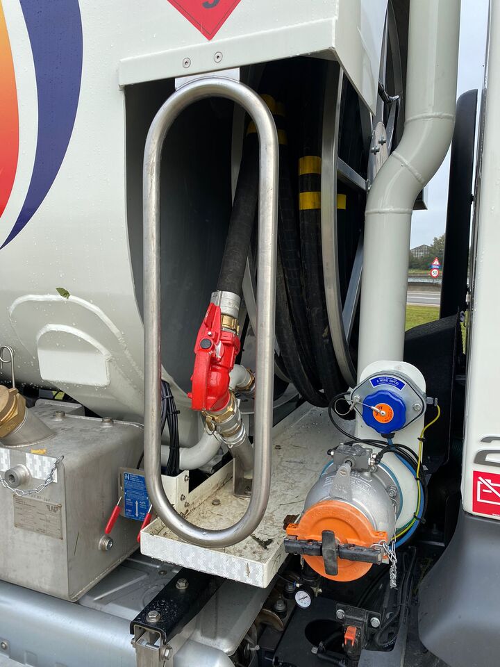 VOLVO FL - Kamion cisterna: slika 2 VOLVO FL - Kamion cisterna: slika 2