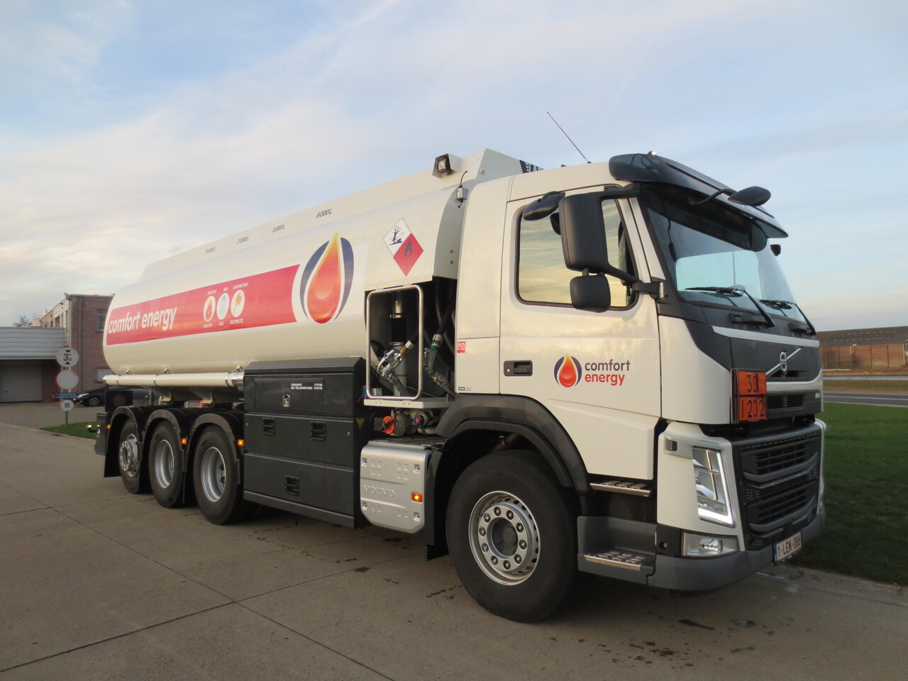 VOLVO FM - Kamion cisterna: slika 3 VOLVO FM - Kamion cisterna: slika 3