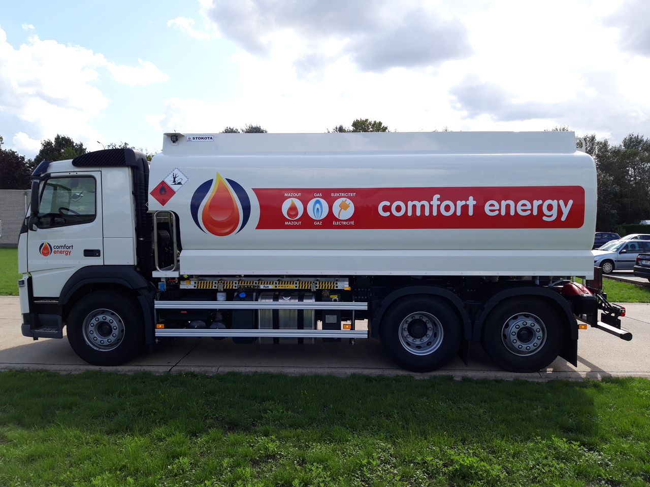 Kamion cisterna VOLVO FM: slika 15