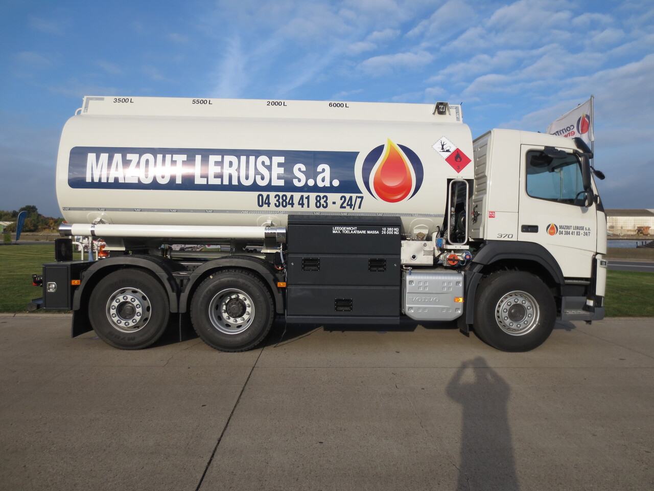 Kamion cisterna VOLVO FM: slika 6