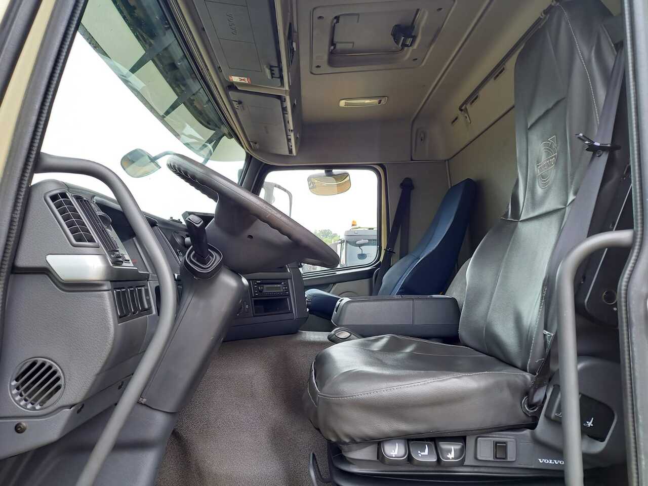 Volvo FM - Kamion cisterna: slika 4 Volvo FM - Kamion cisterna: slika 4