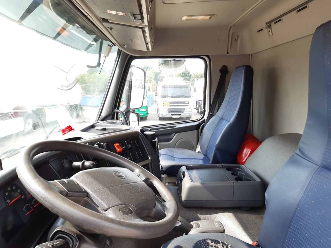 Volvo FMFH - Kamion cisterna: slika 5 Volvo FMFH - Kamion cisterna: slika 5