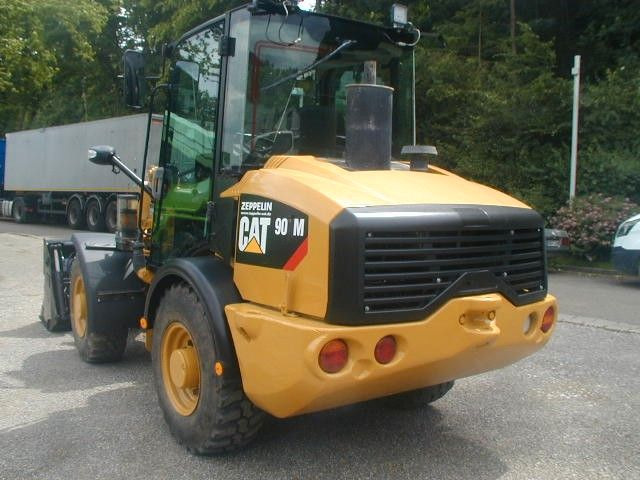 CAT 906H - Utovarivač točkaš: slika 4 CAT 906H - Utovarivač točkaš: slika 4