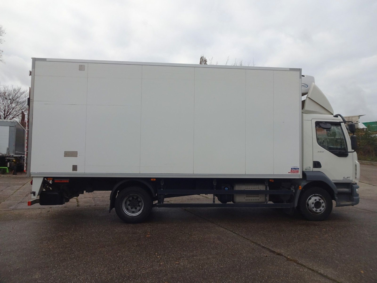 DAF LF 220, 16 T, LBW, Türen, Klima, Automat, Kamera - Kamion sa zatvorenim sandukom: slika 5 DAF LF 220, 16 T, LBW, Türen, Klima, Automat, Kamera - Kamion sa zatvorenim sandukom: slika 5