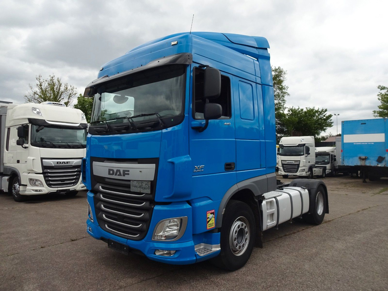 DAF XF 440, SC, Klima, 2 x Tank, Intarder, Standklim - Tegljač: slika 1 DAF XF 440, SC, Klima, 2 x Tank, Intarder, Standklim - Tegljač: slika 1