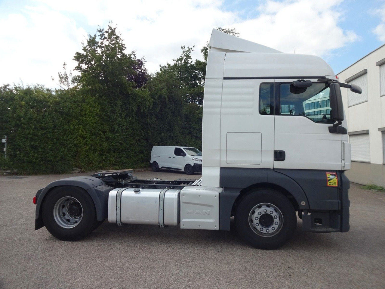 MAN 3 x TGX 18.470, XLX, Intarder, ACC, 2 Tank - Tegljač: slika 4 MAN 3 x TGX 18.470, XLX, Intarder, ACC, 2 Tank - Tegljač: slika 4