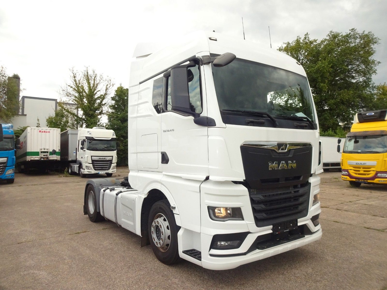 MAN TGX 18.470, XLX, ACC, Intarder, 2 x Tanks - Tegljač: slika 4 MAN TGX 18.470, XLX, ACC, Intarder, 2 x Tanks - Tegljač: slika 4