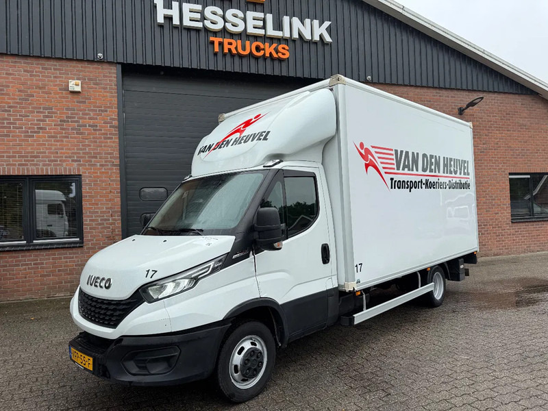 Iveco Daily 35C18 Koffer Airco 750KG Laadklep LBW Automatic! - Furgon: slika 1 Iveco Daily 35C18 Koffer Airco 750KG Laadklep LBW Automatic! - Furgon: slika 1