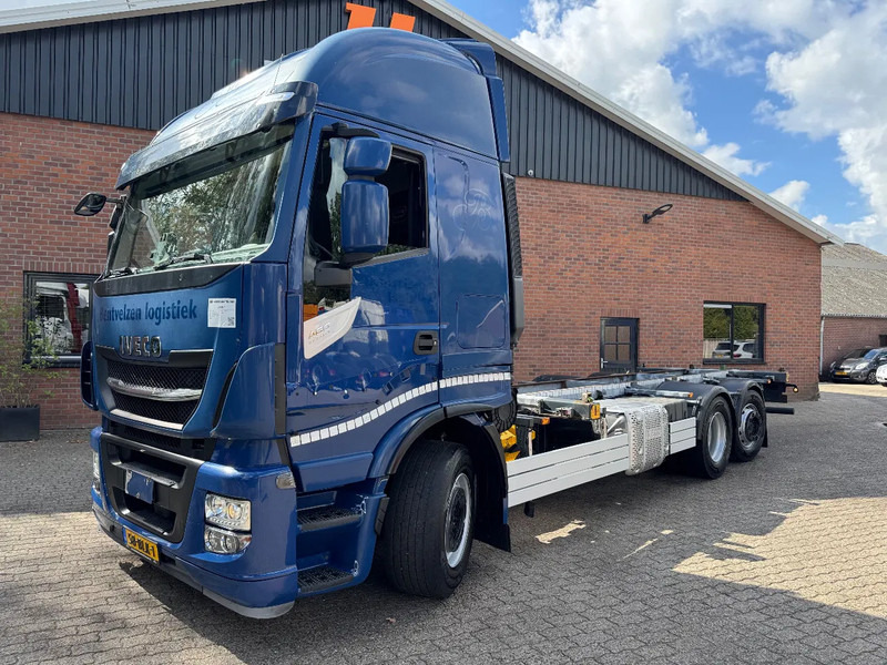Iveco Stralis 460 AS260 6X2 BDF Stuuras AHK NL Truck - Kamion za prevoz kontejnera/ Kamion sa promenjivim sandukom: slika 1 Iveco Stralis 460 AS260 6X2 BDF Stuuras AHK NL Truck - Kamion za prevoz kontejnera/ Kamion sa promenjivim sandukom: slika 1