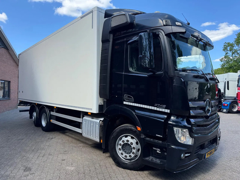 Mercedes-Benz Actros 2748 6X2 Bigspace AHK 623.380KM! 8.1M Heiwo box, Stuuras, Top condition - Kamion sa zatvorenim sandukom: slika 2 Mercedes-Benz Actros 2748 6X2 Bigspace AHK 623.380KM! 8.1M Heiwo box, Stuuras, Top condition - Kamion sa zatvorenim sandukom: slika 2