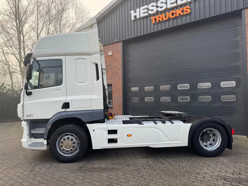 DAF CF 370 4X2 Space Cab Side skirts ACC NL Truck APK 09/2025 - Tegljač: slika 5 DAF CF 370 4X2 Space Cab Side skirts ACC NL Truck APK 09/2025 - Tegljač: slika 5
