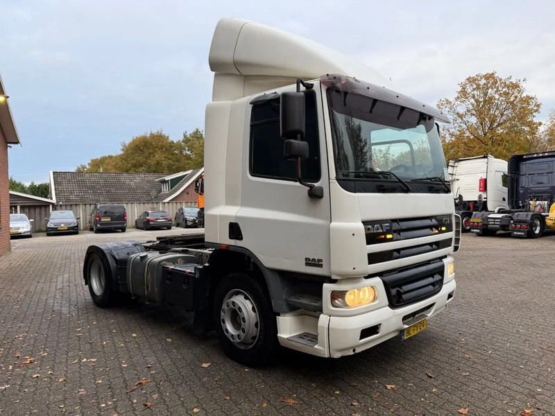 DAF CF 75.250 Handgeschakeld/Manual EURO 3 - Tegljač: slika 4 DAF CF 75.250 Handgeschakeld/Manual EURO 3 - Tegljač: slika 4