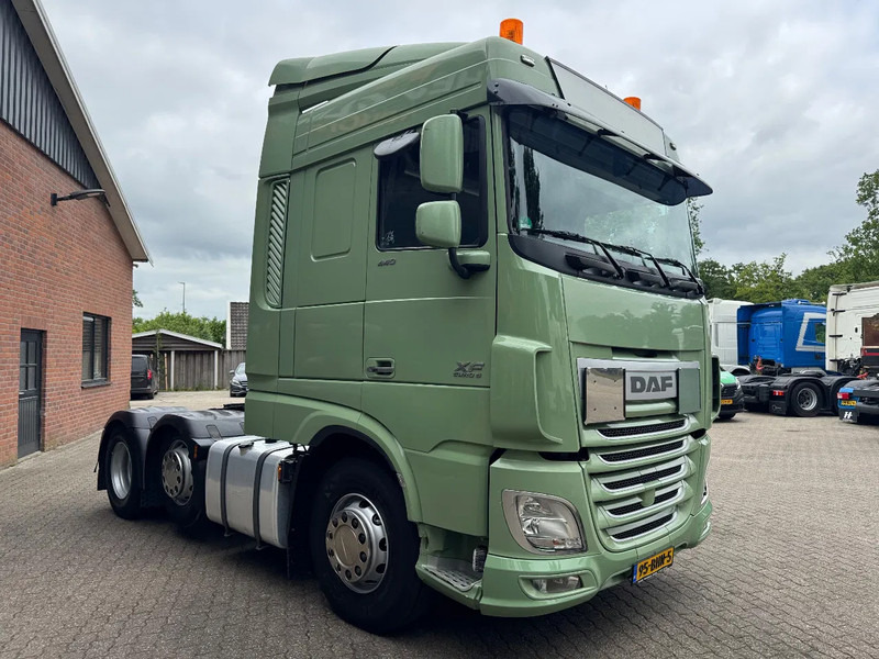 DAF XF 440 6X2 FTG Space Cab Standairco NL truck - Tegljač: slika 2 DAF XF 440 6X2 FTG Space Cab Standairco NL truck - Tegljač: slika 2
