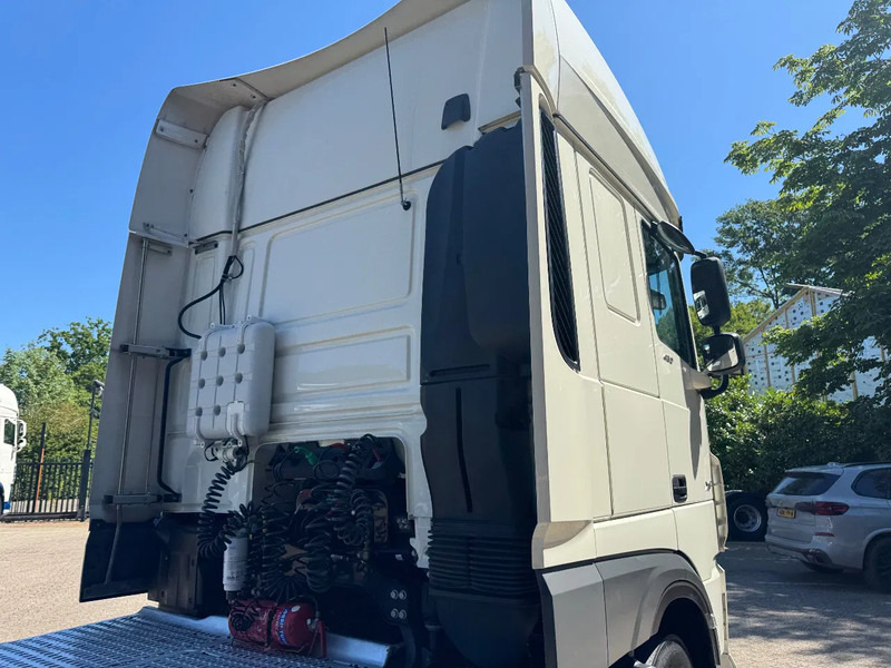 DAF XF 480 SSC Super Space 2x tank LED 264.905KM Smartacho 2 Standairco - Tegljač: slika 5 DAF XF 480 SSC Super Space 2x tank LED 264.905KM Smartacho 2 Standairco - Tegljač: slika 5