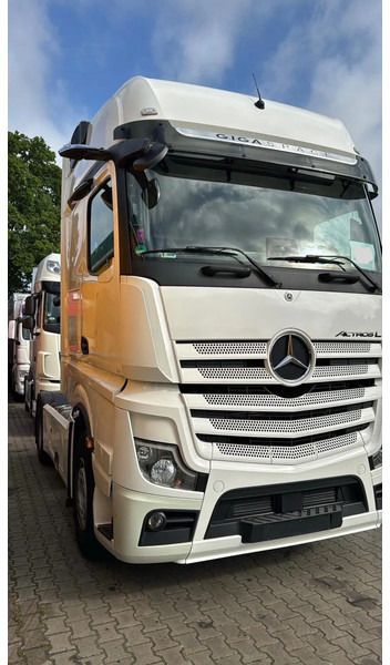 Mercedes-Benz Actros 1845 L Gigaspace 2x tank Standairco 5x available 20-12-2025 - Tegljač: slika 2 Mercedes-Benz Actros 1845 L Gigaspace 2x tank Standairco 5x available 20-12-2025 - Tegljač: slika 2