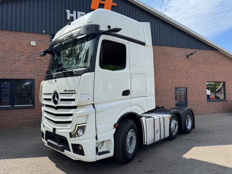 Mercedes-Benz Actros 2545 6X2 Gigaspace Gestuurde voorloopas NL Truck 327.240KM - Tegljač: slika 1 Mercedes-Benz Actros 2545 6X2 Gigaspace Gestuurde voorloopas NL Truck 327.240KM - Tegljač: slika 1