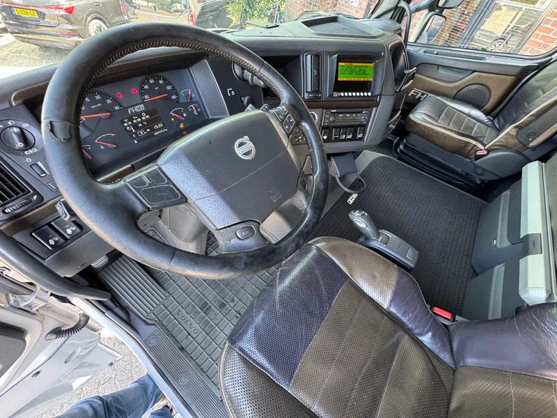 Volvo FH 16.600 6X2 Globetrotter XL Naafreductie Alcoa's NL Truck EURO 5 - Top condition - Tegljač: slika 5 Volvo FH 16.600 6X2 Globetrotter XL Naafreductie Alcoa's NL Truck EURO 5 - Top condition - Tegljač: slika 5