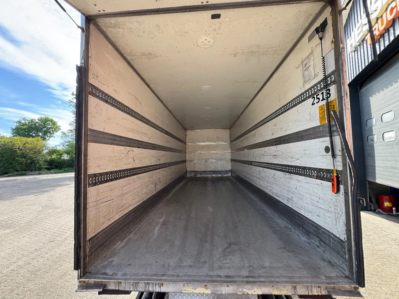 Volvo FM 13 420 4X2 7.5M Koffer AHK 2.500KG LBW NL Truck - Kamion sa zatvorenim sandukom: slika 4 Volvo FM 13 420 4X2 7.5M Koffer AHK 2.500KG LBW NL Truck - Kamion sa zatvorenim sandukom: slika 4