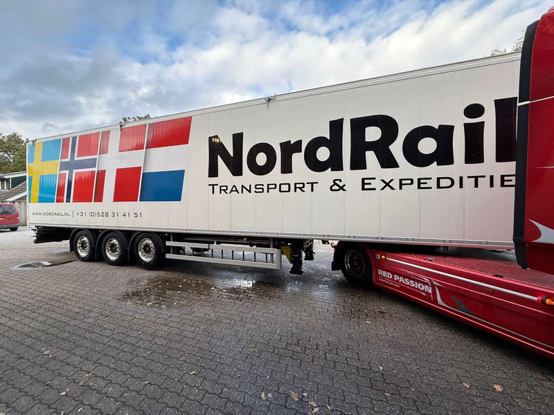 Kraker 2X K-Force 92m3 Alcoa SAF Tyrepilot Liftas 8MM Cargo Floor - Poluprikolica sa pokretnim podom: slika 5 Kraker 2X K-Force 92m3 Alcoa SAF Tyrepilot Liftas 8MM Cargo Floor - Poluprikolica sa pokretnim podom: slika 5