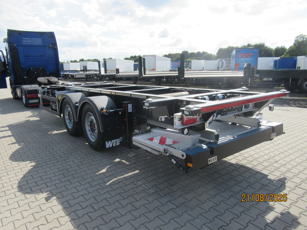 System Trailers BDF-System, Standard ohne Zulassung, mit Ladebordwand - Prikolica sa zatvorenim sandukom: slika 4 System Trailers BDF-System, Standard ohne Zulassung, mit Ladebordwand - Prikolica sa zatvorenim sandukom: slika 4