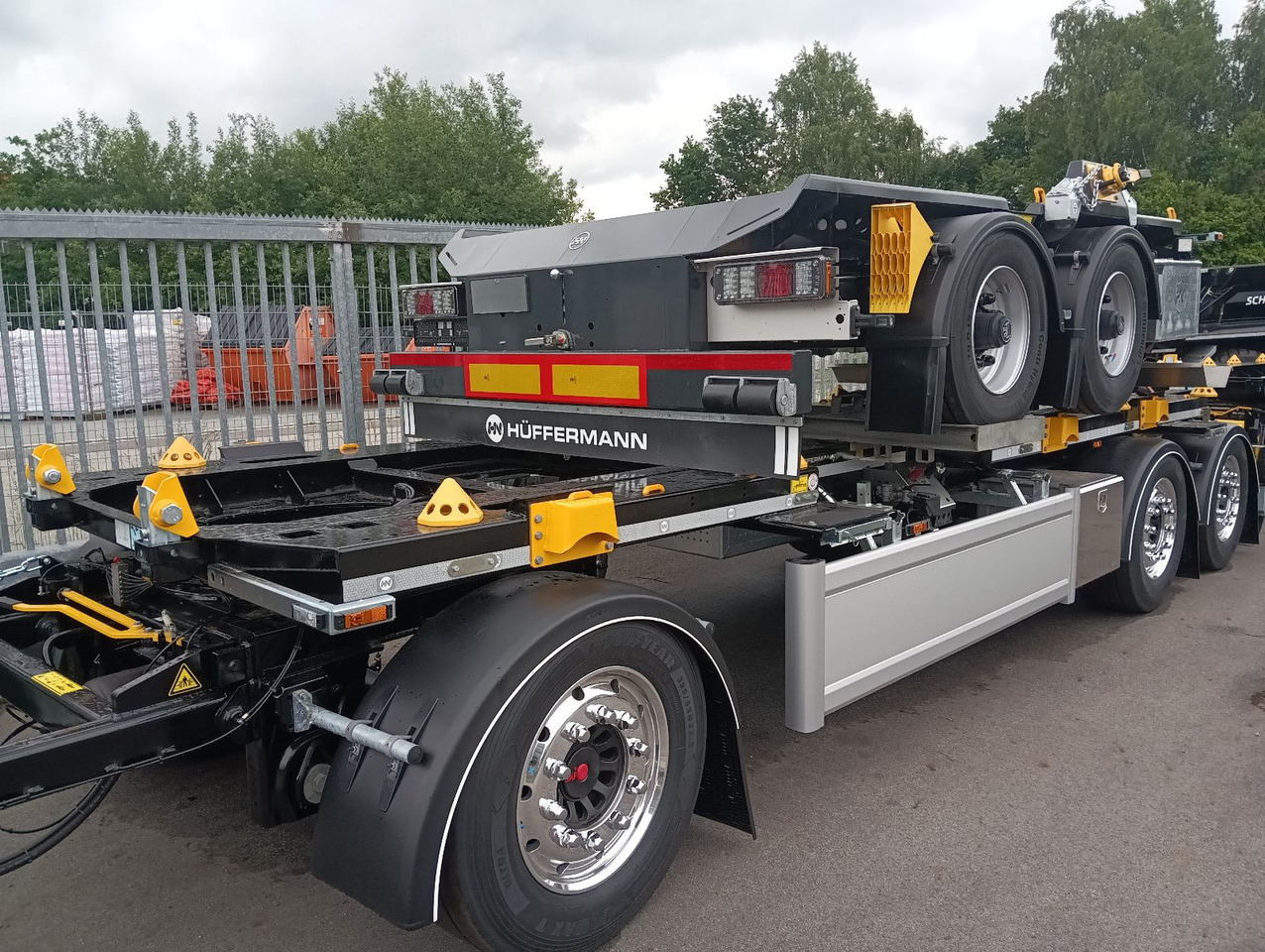 Hüffermann 3-A VARIO-CARRIER SAF NEU VERZINKT LiftAlufelgen - Abrol/ Autopodizač prikolica: slika 2 Hüffermann 3-A VARIO-CARRIER SAF NEU VERZINKT LiftAlufelgen - Abrol/ Autopodizač prikolica: slika 2
