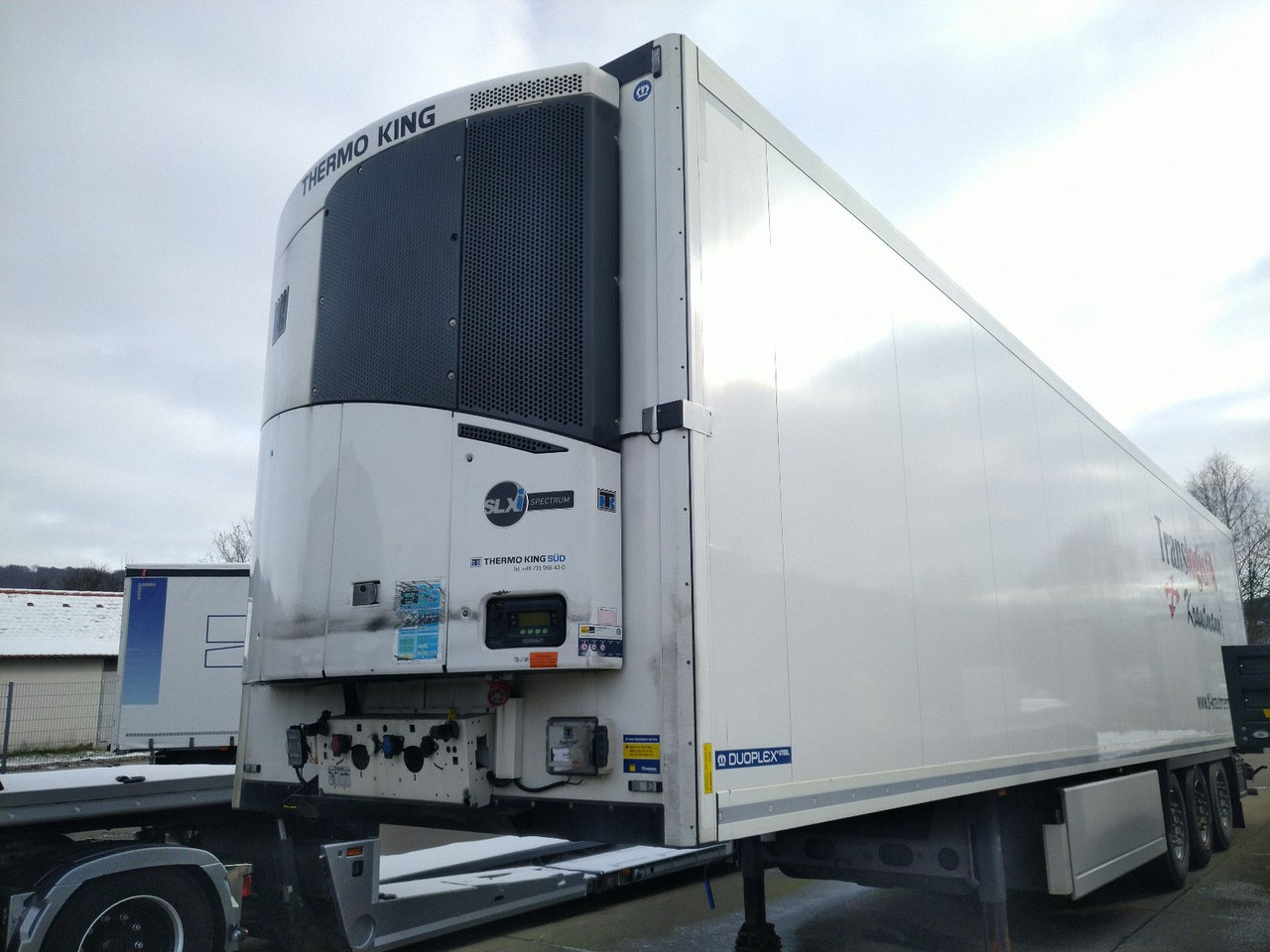 Krone SDR27eL4-MT Blumen BiTemp TK SLXi Double Rolltor - Poluprikolica sa zatvorenim sandukom: slika 3 Krone SDR27eL4-MT Blumen BiTemp TK SLXi Double Rolltor - Poluprikolica sa zatvorenim sandukom: slika 3