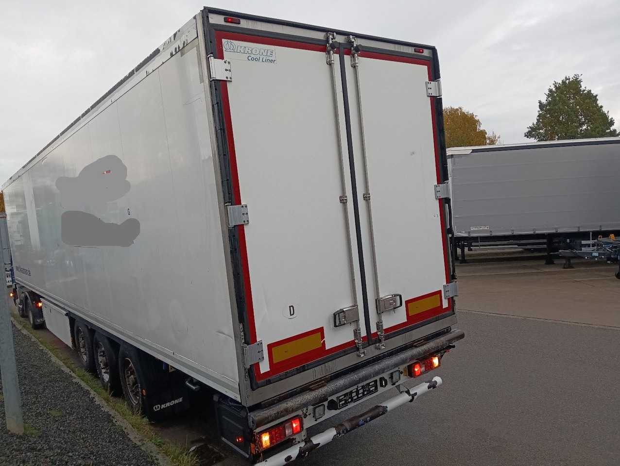 Krone SDR27eL4 ThermoKing SLX300 5777h Blumenbr Doppel - Poluprikolica sa zatvorenim sandukom: slika 5 Krone SDR27eL4 ThermoKing SLX300 5777h Blumenbr Doppel - Poluprikolica sa zatvorenim sandukom: slika 5