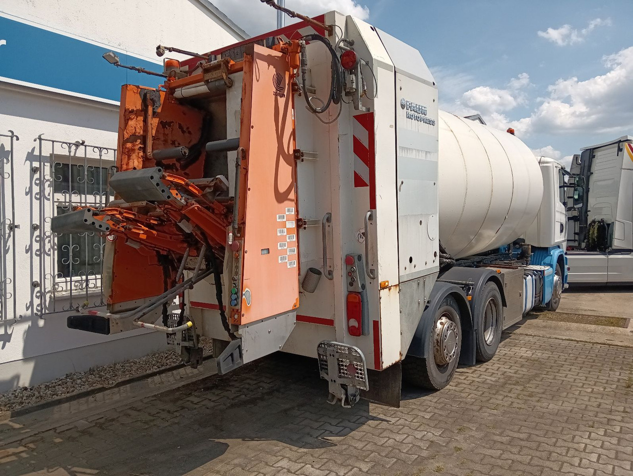 Scania G360 6x2 RETARDER FAUN ROTOPRESS 521L Zöller 230 - Kamion za smeće: slika 3 Scania G360 6x2 RETARDER FAUN ROTOPRESS 521L Zöller 230 - Kamion za smeće: slika 3