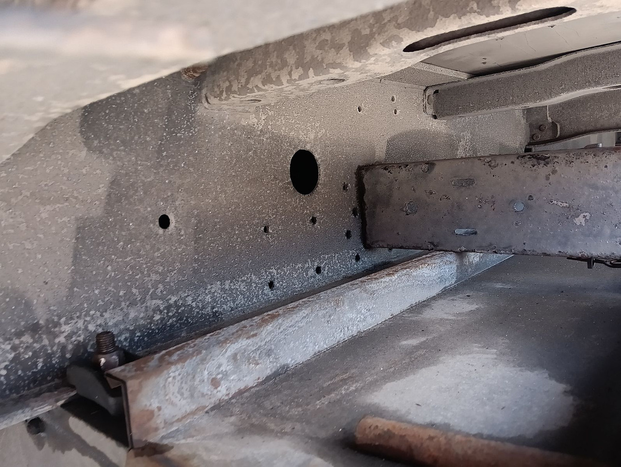 Poluprikolica sa ceradom Schmitz Cargobull SCS24 DOPPELSTOCK HUBDACH Lift SAF 455/40R22,5: slika 23 Poluprikolica sa ceradom Schmitz Cargobull SCS24 DOPPELSTOCK HUBDACH Lift SAF 455/40R22,5: slika 23