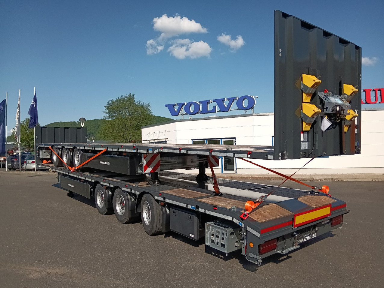 Schwarzmüller 3Achs Tele Rampen TwistLock40+2x20"SAF Lenk+Lift - Plato poluprikolica: slika 3 Schwarzmüller 3Achs Tele Rampen TwistLock40+2x20"SAF Lenk+Lift - Plato poluprikolica: slika 3