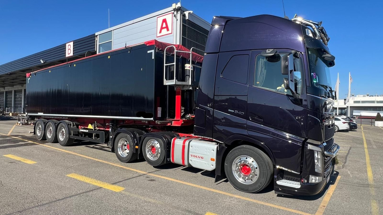 Schwarzmüller K-Serie ALU 54m3 Getreide 6250kg TopZustand - Poluprikolica istovarivača: slika 4 Schwarzmüller K-Serie ALU 54m3 Getreide 6250kg TopZustand - Poluprikolica istovarivača: slika 4