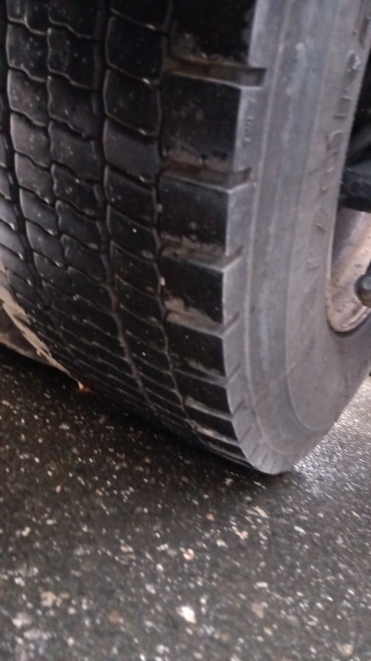 Tegljač MAN TGX 18:440 FLT XLX 2xTank Klima Spoiler Kühlbox MAN TGX 18:440 FLT XLX 2xTank Klima Spoiler Kühlbox: slika 39