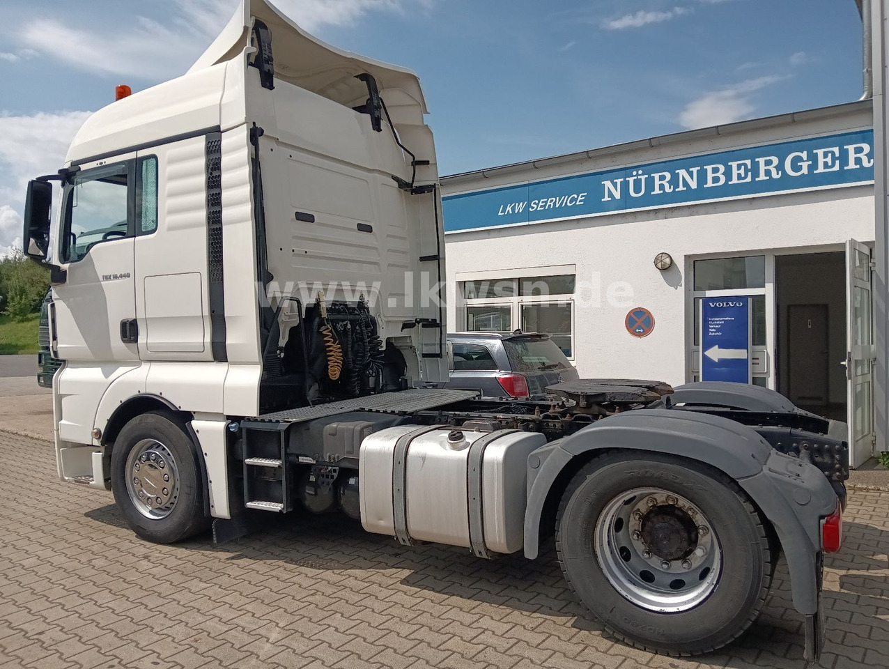 Tegljač MAN TGX 18:440 FLT XLX 2xTank Klima Spoiler Kühlbox MAN TGX 18:440 FLT XLX 2xTank Klima Spoiler Kühlbox: slika 7