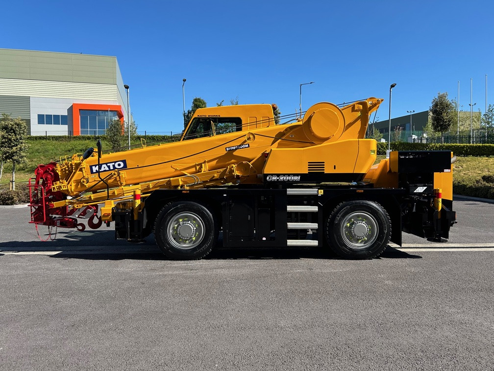 KATO CR-200Ri - 20 Ton City Crane - Like New Consition - Pokretni kran: slika 4 KATO CR-200Ri - 20 Ton City Crane - Like New Consition - Pokretni kran: slika 4
