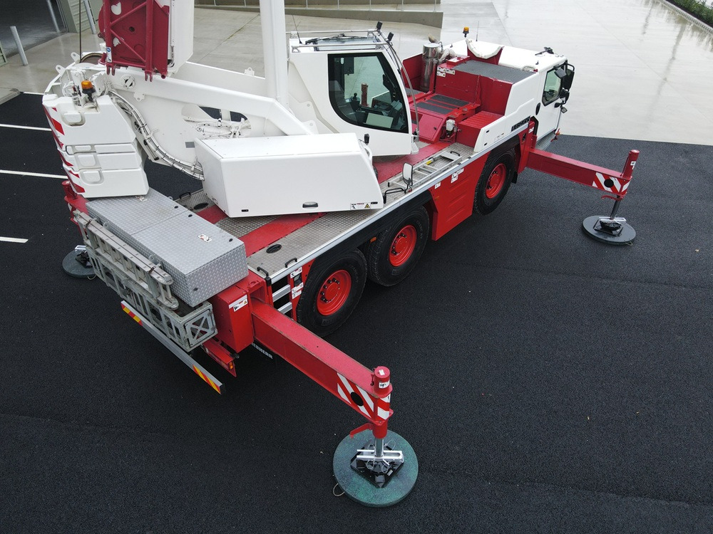 LIEBHERR LTM1060-3.1 - Excellent Condition and Full Remote - Autokran za sve terene: slika 4 LIEBHERR LTM1060-3.1 - Excellent Condition and Full Remote - Autokran za sve terene: slika 4