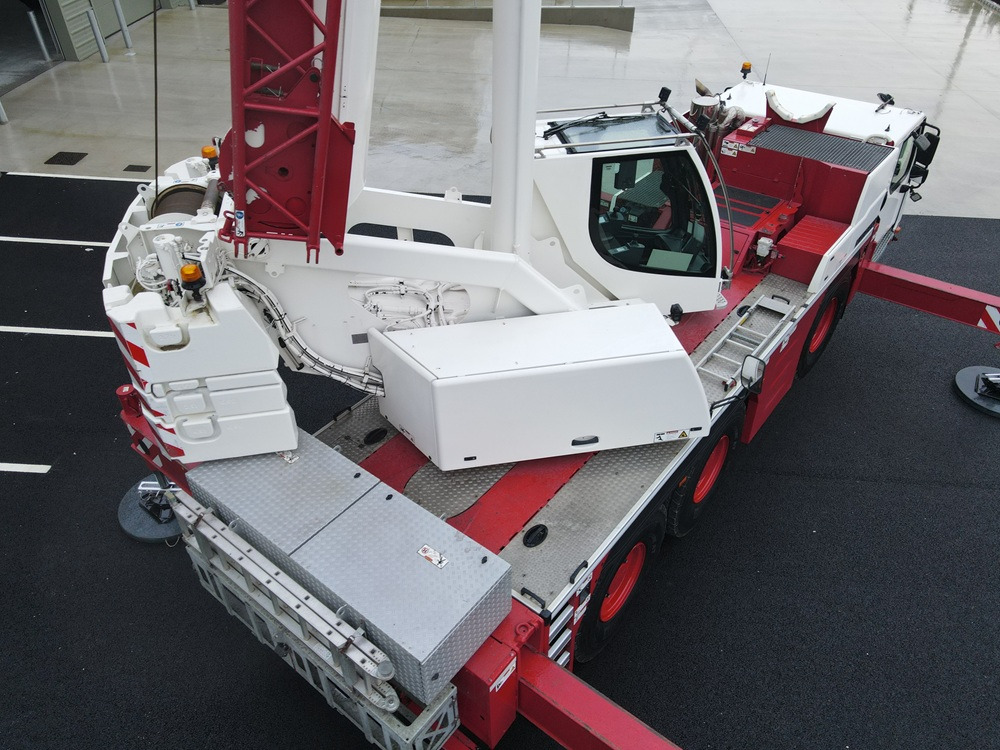 LIEBHERR LTM1060-3.1 - Excellent Condition and Full Remote - Autokran za sve terene: slika 5 LIEBHERR LTM1060-3.1 - Excellent Condition and Full Remote - Autokran za sve terene: slika 5