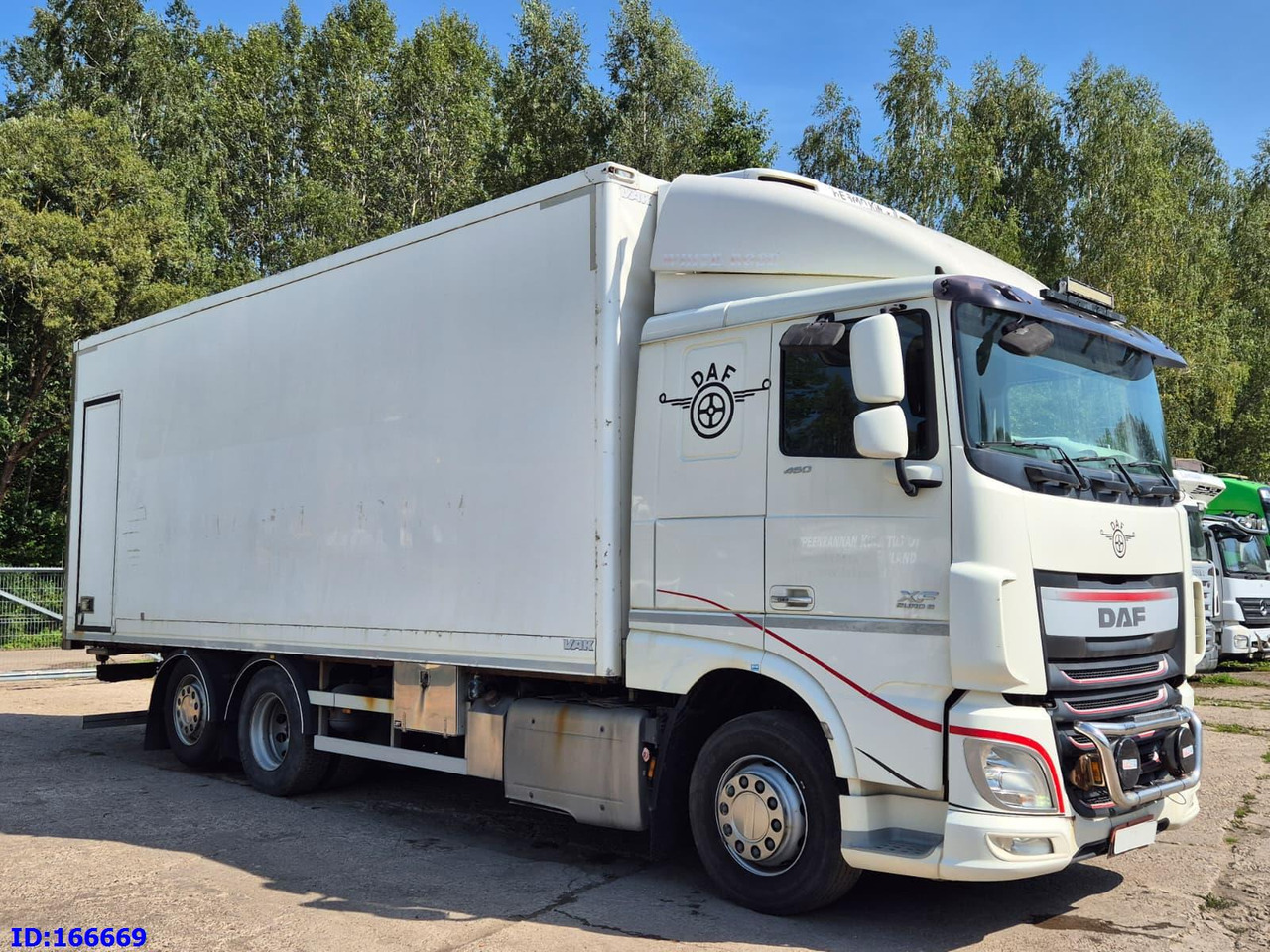 DAF XF 106.460 FAR 6X2 Euro6 - Hladnjača: slika 4 DAF XF 106.460 FAR 6X2 Euro6 - Hladnjača: slika 4