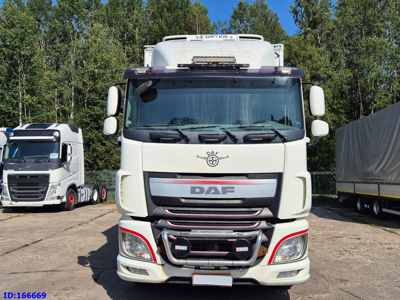 DAF XF 106.460 FAR 6X2 Euro6 - Hladnjača: slika 2 DAF XF 106.460 FAR 6X2 Euro6 - Hladnjača: slika 2
