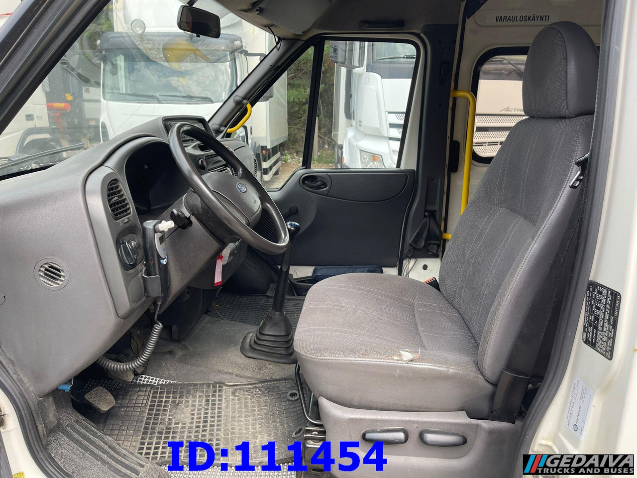 FORD Transit Manual 17-seater - Turistički autobus: slika 5 FORD Transit Manual 17-seater - Turistički autobus: slika 5