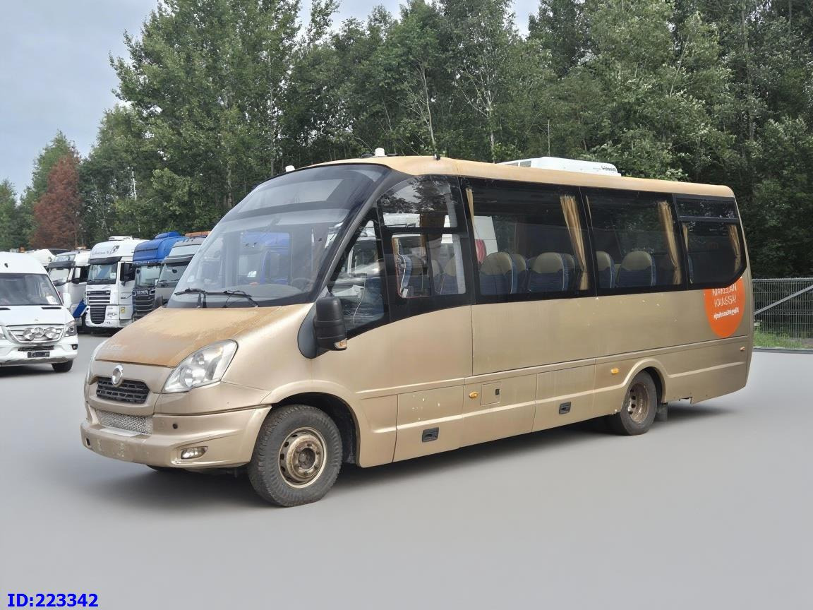 IVECO Rosero Euro5 34-Place (Gearbox defekt) - Minibus, Turistički autobus: slika 4 IVECO Rosero Euro5 34-Place (Gearbox defekt) - Minibus, Turistički autobus: slika 4