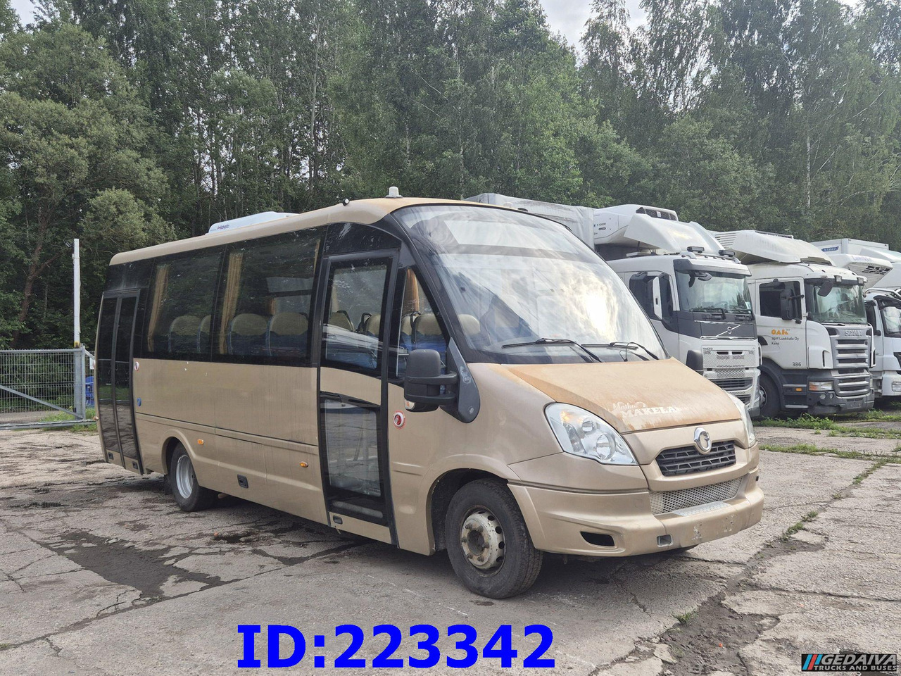 IVECO Rosero Euro5 34-Place (Gearbox defekt) - Turistički autobus: slika 4 IVECO Rosero Euro5 34-Place (Gearbox defekt) - Turistički autobus: slika 4