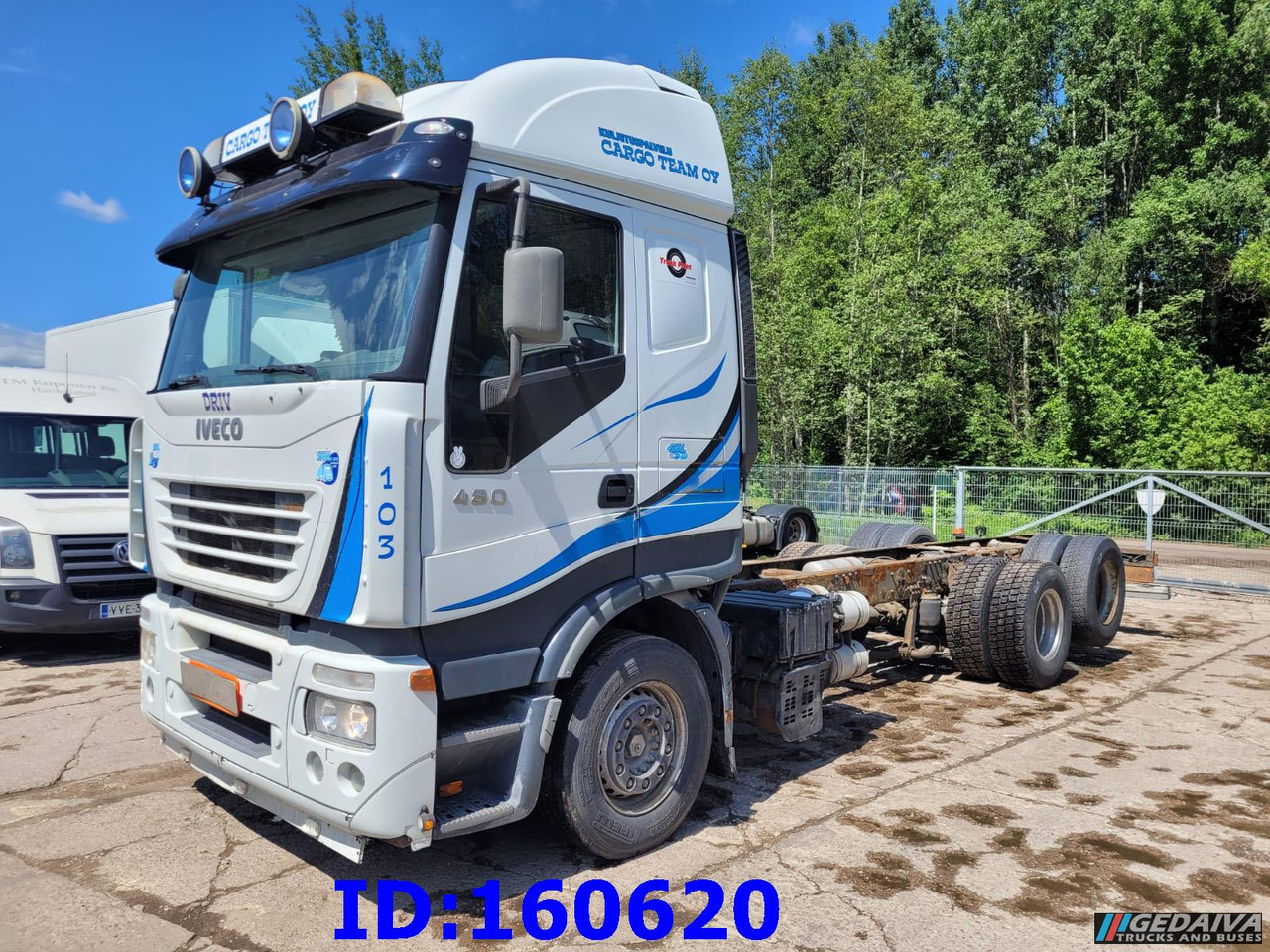 IVECO Stralis 480 6x2 Manual - Kamion sa golom šasijom i zatvorenom kabinom: slika 1 IVECO Stralis 480 6x2 Manual - Kamion sa golom šasijom i zatvorenom kabinom: slika 1
