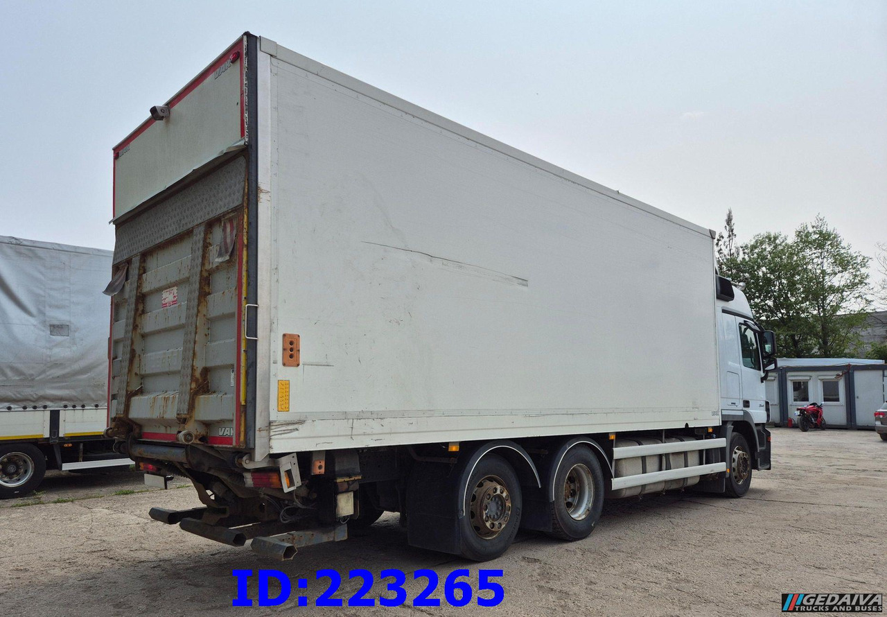 MERCEDES-BENZ Actros 2541 6x2 Retarder Open side box - Izotermički kamion: slika 4 MERCEDES-BENZ Actros 2541 6x2 Retarder Open side box - Izotermički kamion: slika 4